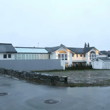 Saga Caves Apartman